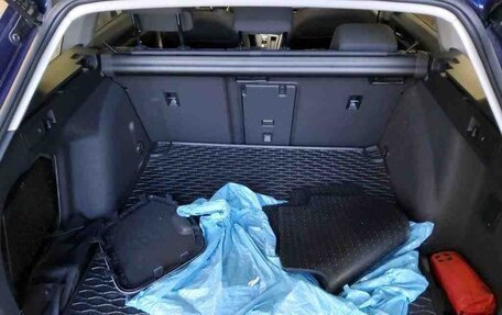 Volkswagen Golf VIII, 2022 год, 2 325 000 рублей, 13 фотография