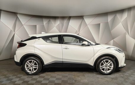 Toyota C-HR I рестайлинг, 2020 год, 2 450 000 рублей, 6 фотография