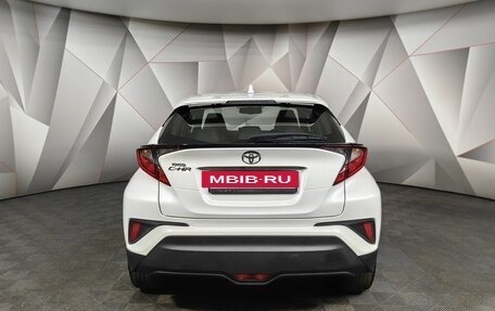 Toyota C-HR I рестайлинг, 2020 год, 2 450 000 рублей, 8 фотография