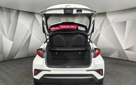 Toyota C-HR I рестайлинг, 2020 год, 2 450 000 рублей, 12 фотография