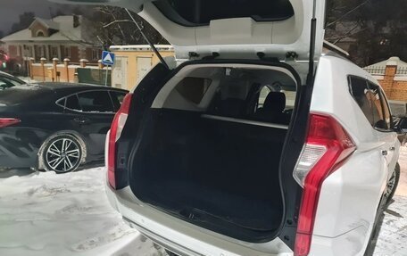 Mitsubishi Pajero Sport III рестайлинг, 2019 год, 2 800 000 рублей, 14 фотография