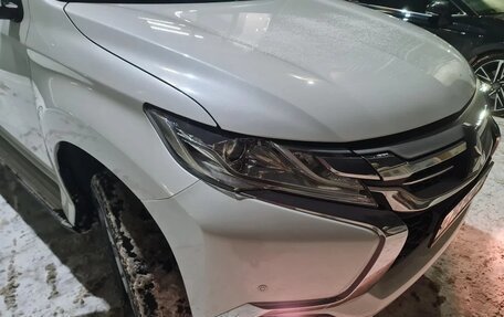 Mitsubishi Pajero Sport III рестайлинг, 2019 год, 2 800 000 рублей, 17 фотография