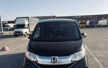 Honda Stepwgn IV, 2015 год, 1 880 000 рублей, 3 фотография