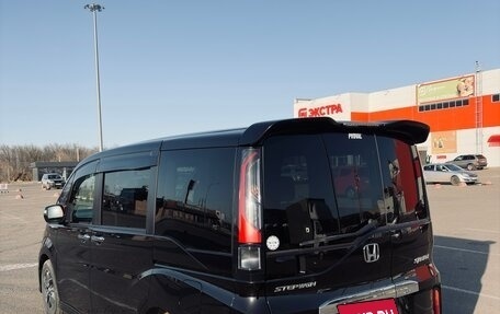 Honda Stepwgn IV, 2015 год, 1 880 000 рублей, 5 фотография