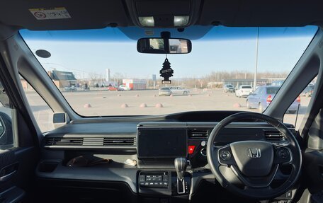 Honda Stepwgn IV, 2015 год, 1 880 000 рублей, 6 фотография