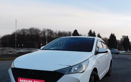 Hyundai Solaris II рестайлинг, 2021 год, 1 500 000 рублей, 3 фотография