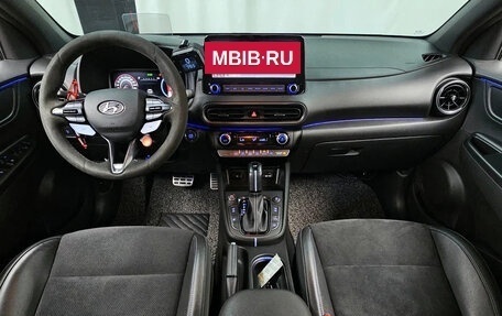 Hyundai Kona I, 2023 год, 1 880 060 рублей, 8 фотография