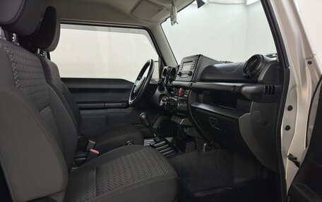 Suzuki Jimny, 2020 год, 2 650 000 рублей, 9 фотография