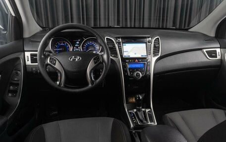 Hyundai i30 II рестайлинг, 2012 год, 999 000 рублей, 6 фотография