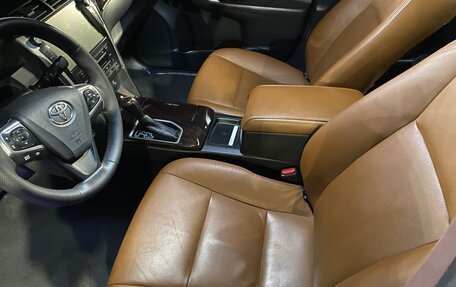 Toyota Camry, 2017 год, 2 150 000 рублей, 5 фотография