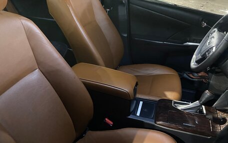 Toyota Camry, 2017 год, 2 150 000 рублей, 8 фотография