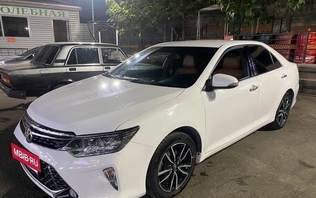 Toyota Camry, 2017 год, 2 150 000 рублей, 10 фотография