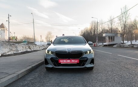 BMW 5 серия, 2024 год, 7 350 000 рублей, 2 фотография