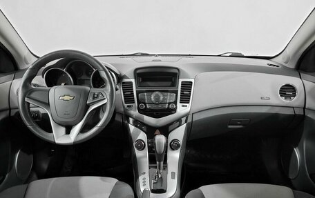 Chevrolet Cruze II, 2010 год, 640 000 рублей, 5 фотография