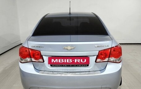 Chevrolet Cruze II, 2010 год, 640 000 рублей, 3 фотография