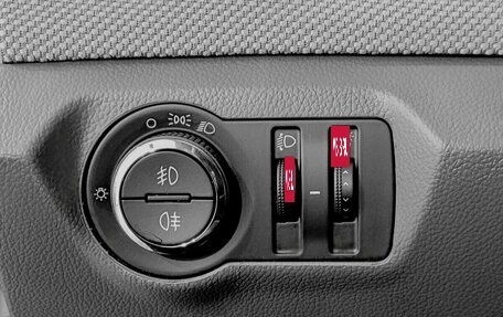 Chevrolet Cruze II, 2010 год, 640 000 рублей, 8 фотография