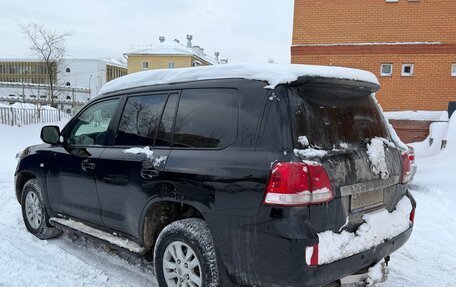 Toyota Land Cruiser 200, 2010 год, 2 650 000 рублей, 6 фотография