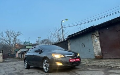 Opel Astra J, 2011 год, 645 000 рублей, 1 фотография