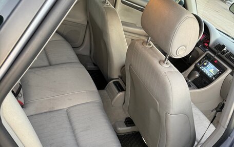 Audi A4, 2004 год, 850 000 рублей, 8 фотография