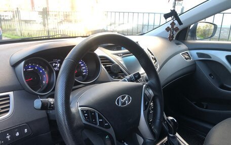 Hyundai Elantra V, 2014 год, 950 000 рублей, 8 фотография