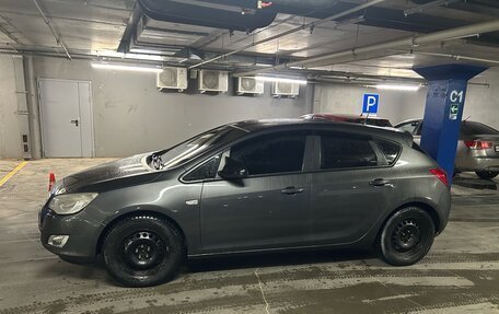 Opel Astra J, 2011 год, 645 000 рублей, 5 фотография