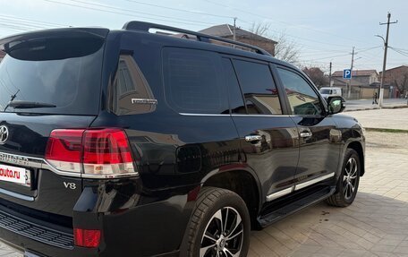 Toyota Land Cruiser 200, 2017 год, 6 400 000 рублей, 5 фотография