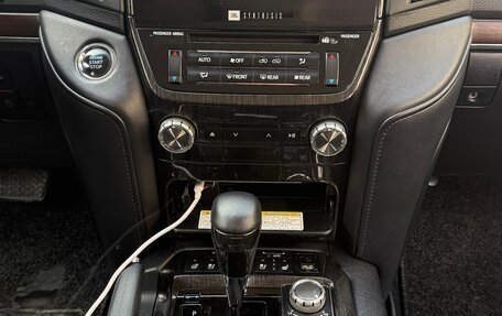 Toyota Land Cruiser 200, 2017 год, 6 400 000 рублей, 11 фотография