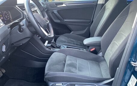 Volkswagen Tiguan II, 2022 год, 3 200 000 рублей, 6 фотография