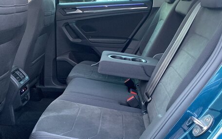 Volkswagen Tiguan II, 2022 год, 3 200 000 рублей, 11 фотография