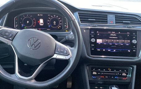 Volkswagen Tiguan II, 2022 год, 3 200 000 рублей, 18 фотография