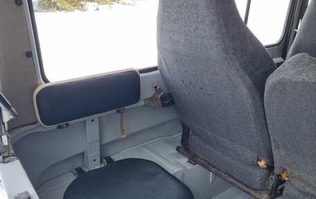 ЛуАЗ 3151, 2003 год, 420 000 рублей, 16 фотография