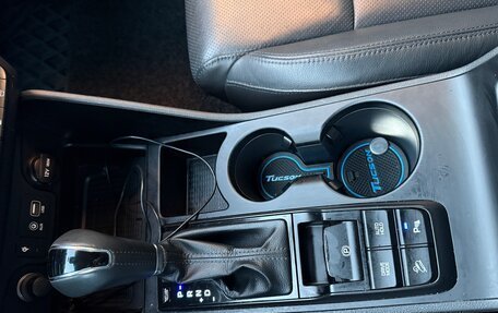 Hyundai Tucson III, 2018 год, 2 400 000 рублей, 12 фотография