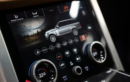 Land Rover Range Rover IV рестайлинг, 2019 год, 6 000 000 рублей, 30 фотография