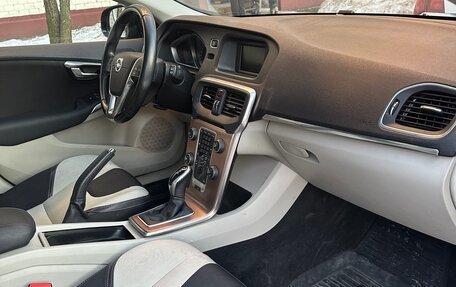 Volvo V40 II рестайлинг, 2013 год, 955 000 рублей, 11 фотография