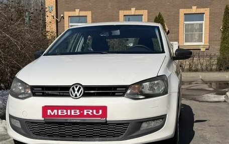 Volkswagen Polo VI (EU Market), 2010 год, 499 999 рублей, 2 фотография