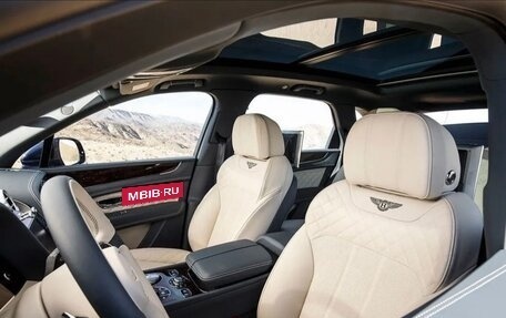 Bentley Bentayga I, 2016 год, 8 800 000 рублей, 5 фотография