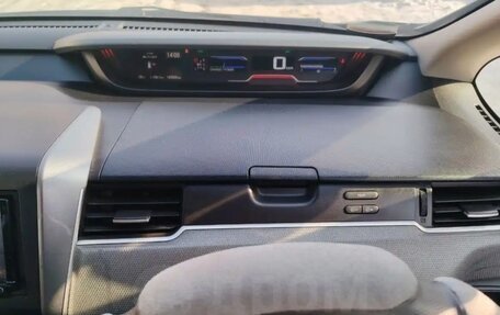 Honda Freed II, 2017 год, 1 500 000 рублей, 9 фотография