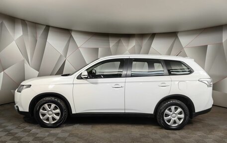 Mitsubishi Outlander III рестайлинг 3, 2014 год, 1 460 000 рублей, 5 фотография
