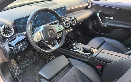 Mercedes-Benz A-Класс, 2021 год, 2 200 000 рублей, 7 фотография