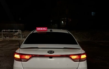 KIA Rio IV, 2018 год, 820 000 рублей, 6 фотография