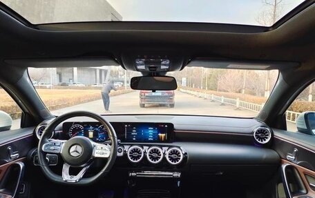 Mercedes-Benz A-Класс, 2021 год, 2 200 000 рублей, 7 фотография