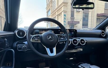 Mercedes-Benz A-Класс, 2021 год, 2 200 000 рублей, 8 фотография