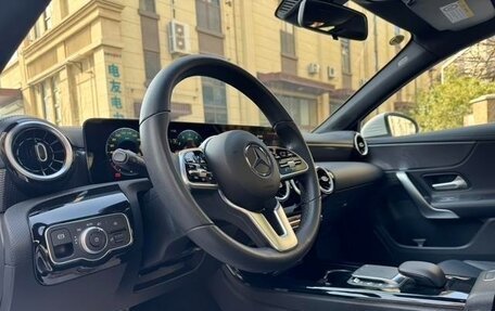 Mercedes-Benz A-Класс, 2021 год, 2 200 000 рублей, 9 фотография