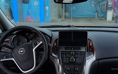 Opel Astra J, 2011 год, 850 000 рублей, 11 фотография
