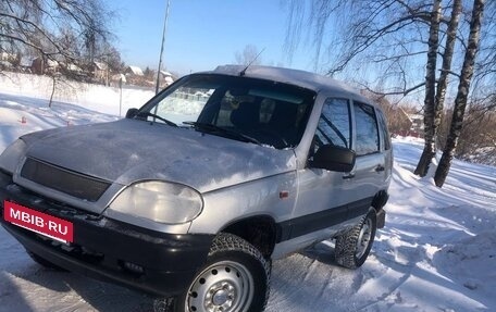 Chevrolet Niva I рестайлинг, 2005 год, 377 777 рублей, 3 фотография