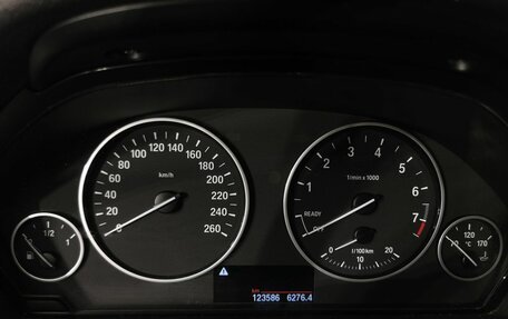 BMW 3 серия, 2017 год, 1 715 000 рублей, 13 фотография