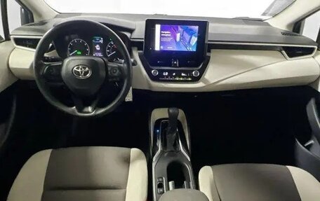 Toyota Corolla, 2023 год, 2 890 000 рублей, 10 фотография