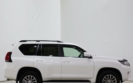 Toyota Land Cruiser Prado 150 рестайлинг 2, 2018 год, 4 425 000 рублей, 4 фотография