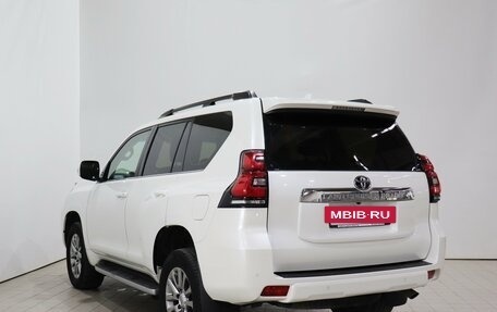 Toyota Land Cruiser Prado 150 рестайлинг 2, 2018 год, 4 425 000 рублей, 7 фотография