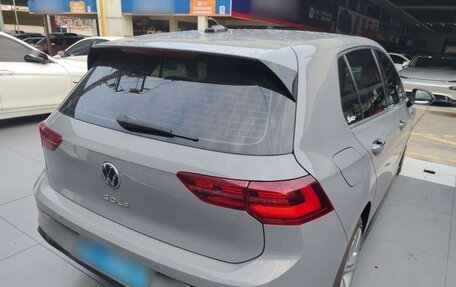 Volkswagen Golf VIII, 2021 год, 1 790 000 рублей, 2 фотография